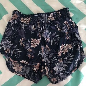 AEO floral shorts size XS